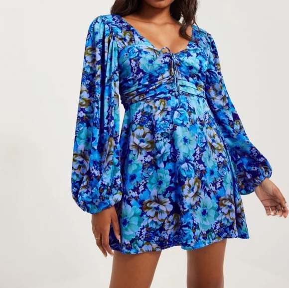 For Love And Lemons Dresses & Skirts - For Love And Lemons Astor Blue Floral Mini Dress XXS